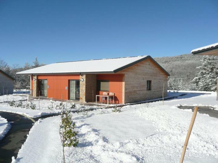 Hotel Les Hauts Du Gevaudan Montrodat Exteriér fotografie